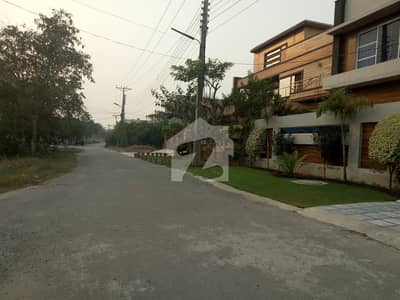10 Marla Ideal Location Near Mosque And Main College Road Approach Plot For Sale