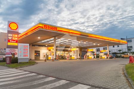 12100 sq yards Petrol pump near sunway lagoon with restaurant income and rental shops 12100 sq yards Petrol pump near sunway lagoon with restaurant income and rental shops