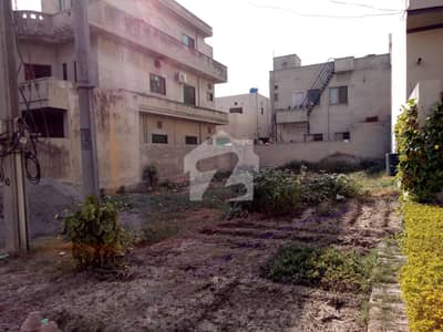 10 Marla Best Location Near Mosque Market And Main College Road Approach Plot For Sale