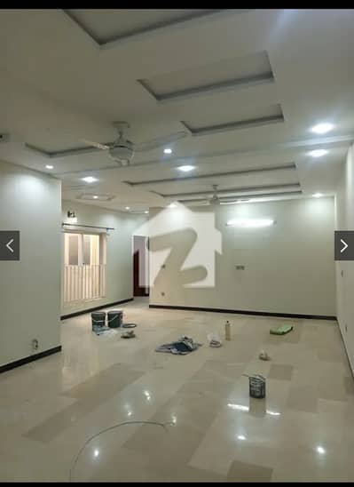 G-10 size 40x80 Ground floor 3bedroom 3bathroom open dring tvloung kitchen
