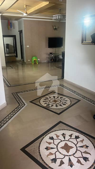 PORTION AVAILABLE FOR RENT IN PHASE 6 DHA