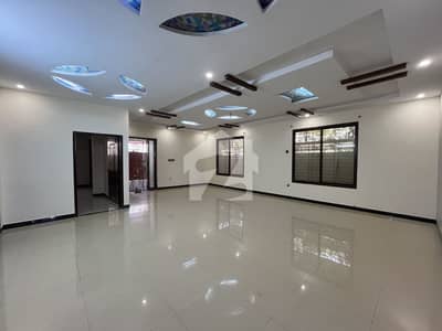 گلشنِ اقبال - بلاک 5 گلشنِ اقبال,گلشنِ اقبال ٹاؤن,کراچی میں 19 مرلہ Studio دفتر 3.0 لاکھ میں کرایہ پر دستیاب ہے۔