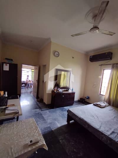 1 bedroom portion available for rent