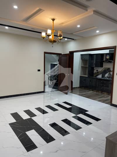 8.5 Marla Brand New House For Sale In Architect Engineering Society, Lahore 8.5 Marla Brand New House For Sale In Architect Engineering Society, Lahore