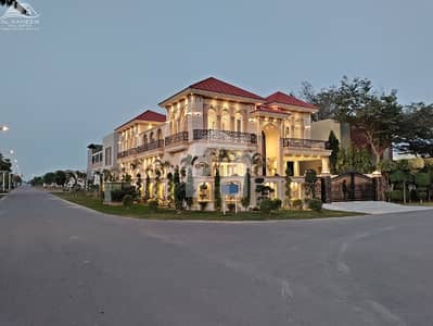 OWNER NEEDY 1 KANAL ROYAL DESIGN BUNGALOW FOR SALE NEAR TO MCDONALDS.