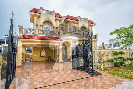 1 KANAL SPANISH AESTHETICALLY DESIGNED HOUSE FOR SALE IN DHA PHASE 7