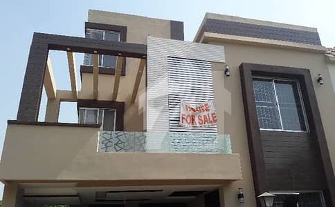 PREMIUM 5 MARLA 4 BEDROOM LUXURY HOUSE EXQUISITE WOODWORK & ELEGANT FINISHING AVAILABLE FOR SALE IN ALI BLOCK SECTOR B BAHRIA TOWN LAHORE