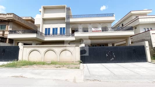 Reserve A Centrally Located House Of 22 Marla In G-15