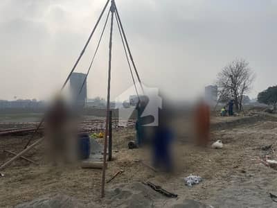 الکبیر ٹاؤن - ڈاؤن ٹاؤن الکبیر ٹاؤن,رائیونڈ روڈ,لاہور میں 0 مرلہ Studio دکان 20.65 لاکھ میں برائے فروخت۔