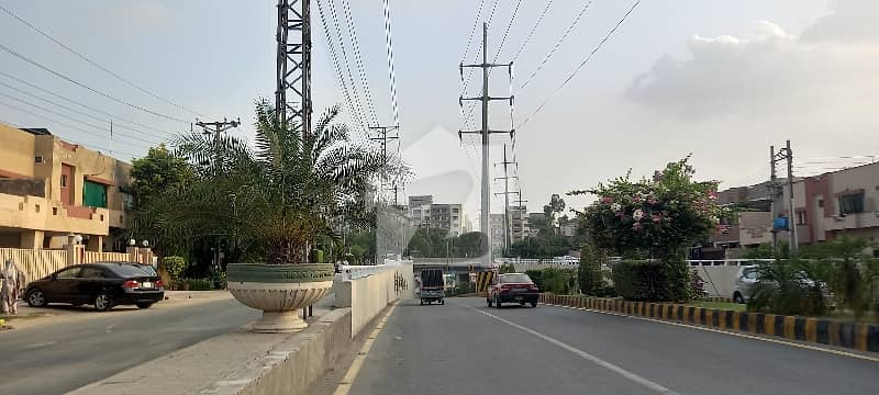 Good 10 Marla Flat For sale In Askari 11 Good 10 Marla Flat For sale In Askari 11