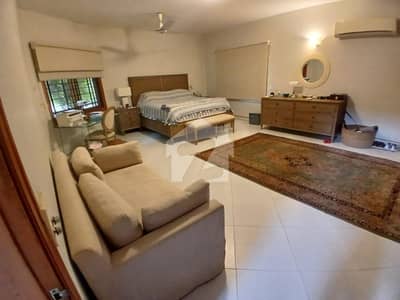 Buy 1000 Square Yards House At Highly Affordable Price