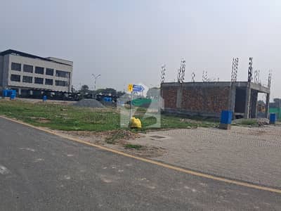 5 Marla Corner Plot For Sale Roya 1l Near To Mecdonal