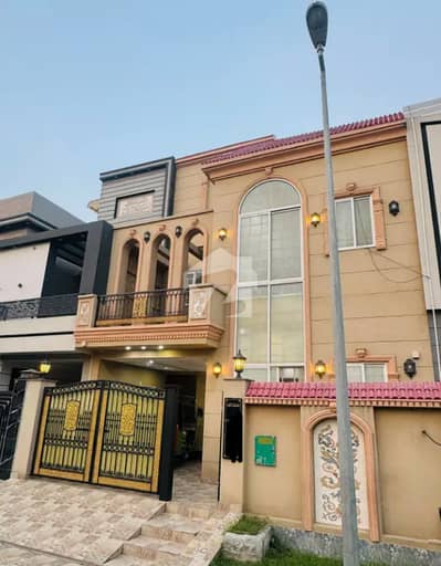 الرحمان گارڈن فیز 2 الرحمان گارڈن,لاہور میں 5 کمروں کا 5 مرلہ مکان 80.0 ہزار میں کرایہ پر دستیاب ہے۔ الرحمان گارڈن فیز 2 الرحمان گارڈن,لاہور میں 5 کمروں کا 5 مرلہ مکان 80.0 ہزار میں کرایہ پر دستیاب ہے۔