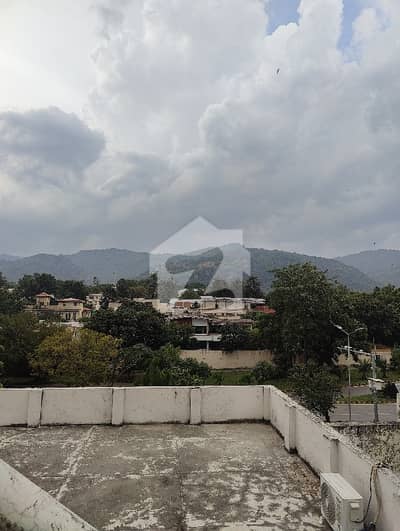 9-BED FULLY FURNISHED HOUSE FOR RENT F-6 ISLAMABAD | CHINESE & CORPORATE COMPANIES  F-6 | Near Marriott Hotel | Margalla Road | Central Islamabad Margalla Hills View | Green Lawn | Ready to Move In  Ideal for company guests, employees & executives.