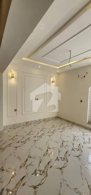 Double store house available for rent in diamond city phease 1