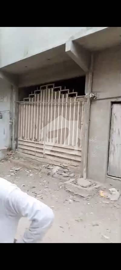 100 Square Yards House Ideally Situated In Model Colony - Malir 100 Square Yards House Ideally Situated In Model Colony - Malir