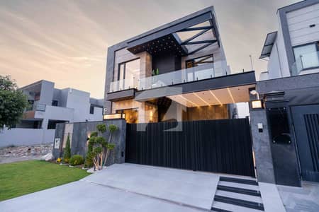 10 Marla Brand New Modern Full Basement With Home Theatre Facing Park Hosue For Sale In DHA Phase 5 Top Location 10 Marla Brand New Modern Full Basement With Home Theatre Facing Park Hosue For Sale In DHA Phase 5 Top Location