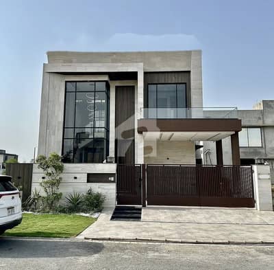 SPECIOUS & LUXURY 10 MARLA HOUSE FOR SALE IN AT TOP LOCATION IN DHA PHASE 4