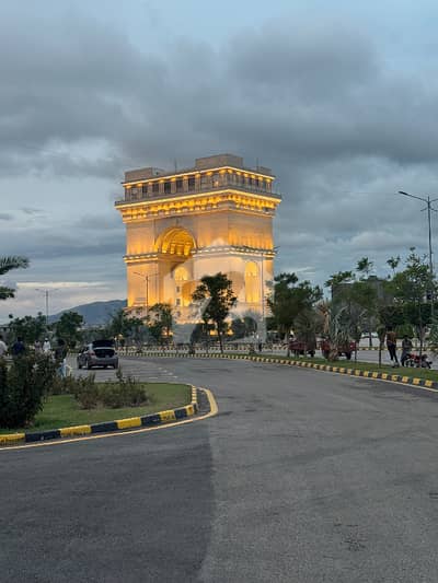 14 MARLA IDEAL LOCATION PLOT FOR SALE BLOCK B FAISAL HILLS