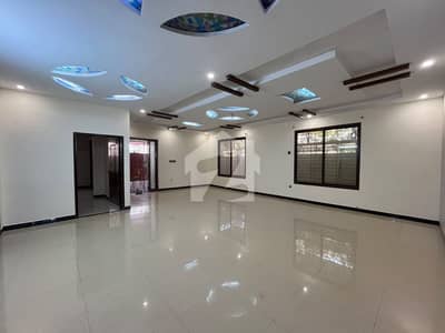 475 Sq. Yards Corner Silent Commercial Ground Floor Portion for Rent in Gulshan-e-Iqbal Block 5