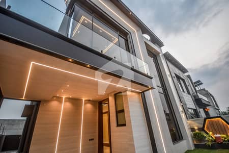 Double-Unit Elegance Spacious 10-Marla Family Home in DHA Phase 7 Double-Unit Elegance Spacious 10-Marla Family Home in DHA Phase 7