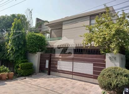 To sale You Can Find Spacious House In DHA Phase 3 - Block X