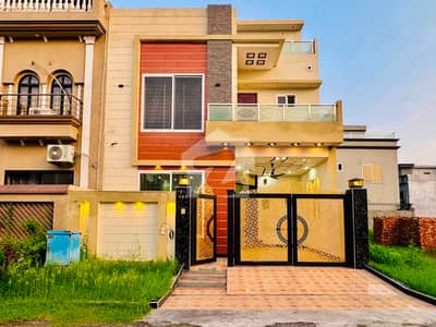 سٹی ہاؤسنگ سوسائٹی گوجرانوالہ میں 4 کمروں کا 5 مرلہ مکان 1.65 کروڑ میں برائے فروخت۔ سٹی ہاؤسنگ سوسائٹی گوجرانوالہ میں 4 کمروں کا 5 مرلہ مکان 1.65 کروڑ میں برائے فروخت۔