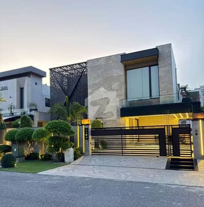 one kanal brand new luxury fully basement house located at prime location