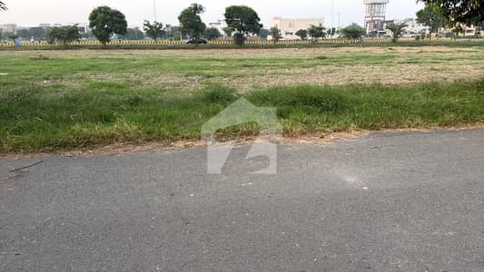 Near To Carefour Plot U-176 Back Of Main 150 Feet road Available For Sale Dha Ph 7