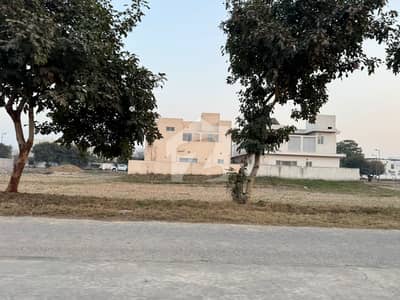 ڈی ایچ اے فیز 6 - بلاک جے ڈی ایچ اے فیز 6,ڈی ایچ اے ڈیفینس,لاہور میں 2 کنال رہائشی پلاٹ 15.5 کروڑ میں برائے فروخت۔ ڈی ایچ اے فیز 6 - بلاک جے ڈی ایچ اے فیز 6,ڈی ایچ اے ڈیفینس,لاہور میں 2 کنال رہائشی پلاٹ 15.5 کروڑ میں برائے فروخت۔