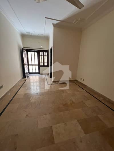 I. 8 Single Room For Rent More Option Available Hare