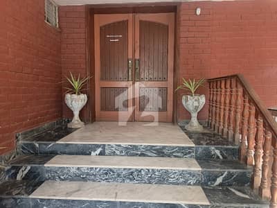 2 kanal house for Rent in garden town Ahmed Block