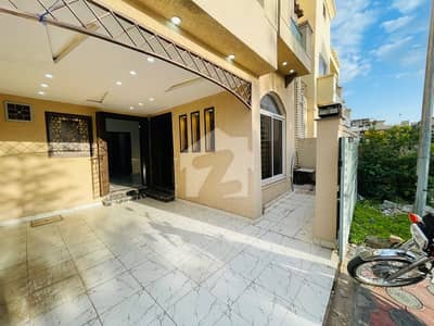 Investor Price 5 Marla Slightly Used House For Sale Investor Price 5 Marla Slightly Used House For Sale