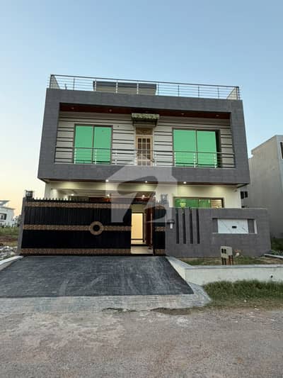 OUTSTANDING LOCATION BRAND-NEW | SUN-FACING | 3060 G-14/3