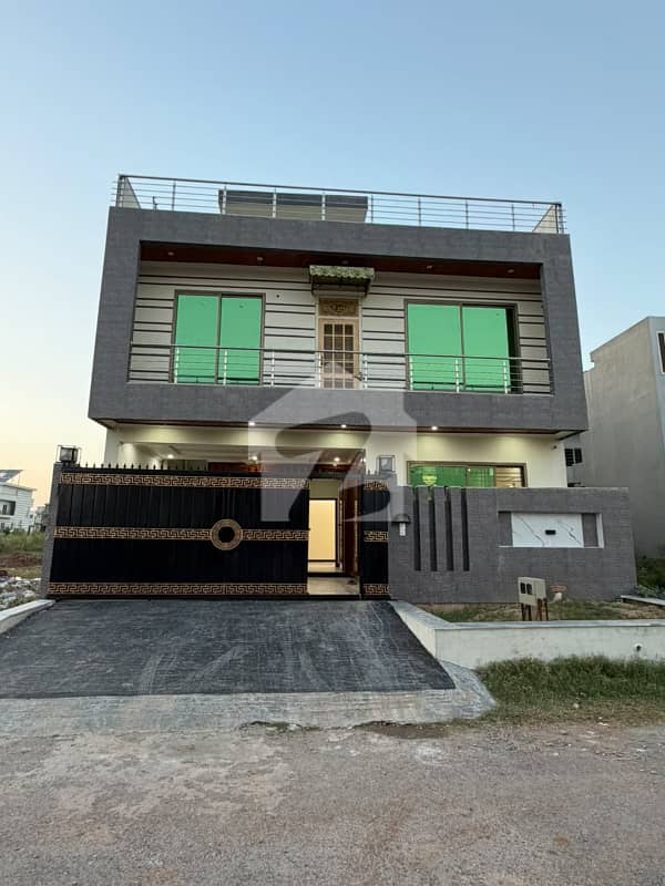 OUTSTANDING LOCATION BRAND-NEW | SUN-FACING | 3060 G-14/3 OUTSTANDING LOCATION BRAND-NEW | SUN-FACING | 3060 G-14/3