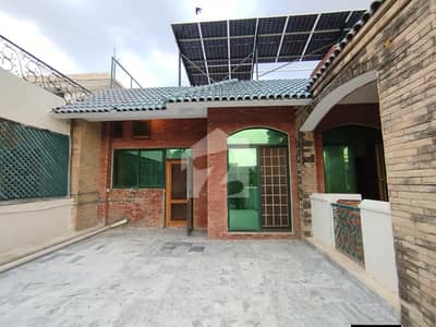 جی ۔ 11/3 جی ۔ 11,اسلام آباد میں 3 کمروں کا 1 کنال بالائی پورشن 1.75 لاکھ میں کرایہ پر دستیاب ہے۔