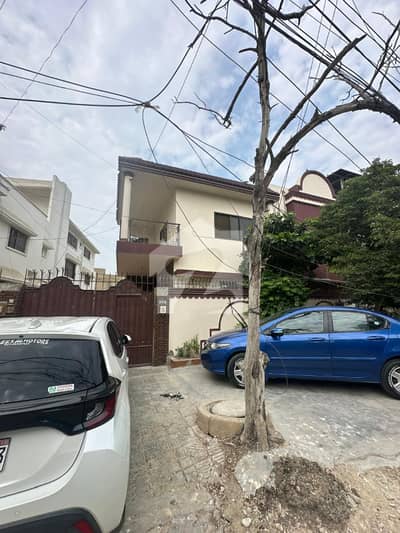 250 Sq. Yards Renovated Townhouse for Sale in Clifton Block 7 250 Sq. Yards Renovated Townhouse for Sale in Clifton Block 7