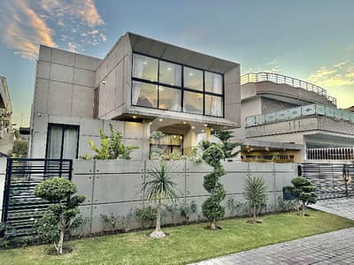 Slightly Used Designer Modern Single Unit Mansion