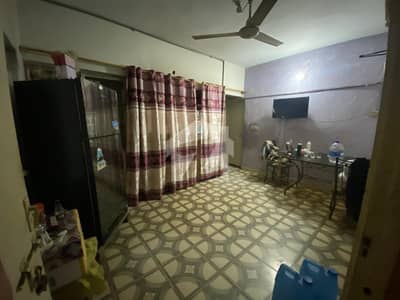 123 Square Yards Flat For sale In Gulistan-e-Jauhar - Block 17 Karachi