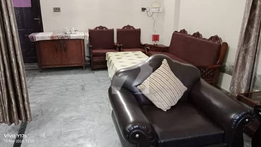 یو ای ٹی ہاؤسنگ سوسائٹی لاہور میں 5 کمروں کا 9 مرلہ مکان 3.2 کروڑ میں برائے فروخت۔