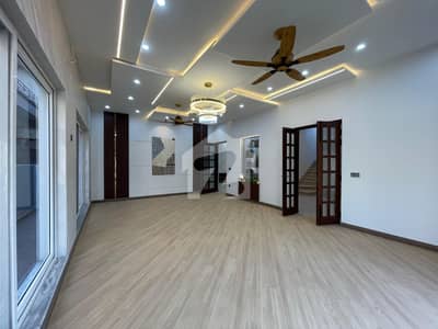 ڈی ایچ اے ڈیفینس فیز 2 ڈی ایچ اے ڈیفینس,اسلام آباد میں 3 کمروں کا 1 کنال بالائی پورشن 2.0 لاکھ میں کرایہ پر دستیاب ہے۔ ڈی ایچ اے ڈیفینس فیز 2 ڈی ایچ اے ڈیفینس,اسلام آباد میں 3 کمروں کا 1 کنال بالائی پورشن 2.0 لاکھ میں کرایہ پر دستیاب ہے۔