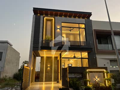 100% Original Picture 5 Marla House For Sale In DHA 9 Town Lahore , Prime Location