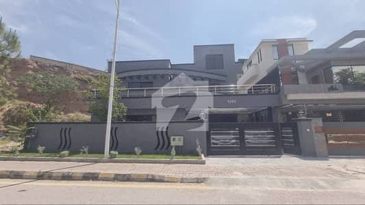 بحریہ ٹاؤن فیز 2 بحریہ ٹاؤن راولپنڈی,راولپنڈی میں 6 کمروں کا 1 کنال مکان 2.6 لاکھ میں کرایہ پر دستیاب ہے۔ بحریہ ٹاؤن فیز 2 بحریہ ٹاؤن راولپنڈی,راولپنڈی میں 6 کمروں کا 1 کنال مکان 2.6 لاکھ میں کرایہ پر دستیاب ہے۔