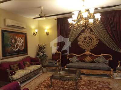 ڈی ایچ اے فیز 5 - بلاک ایچ ڈی ایچ اے فیز 5,ڈی ایچ اے ڈیفینس,لاہور میں 5 کمروں کا 1 کنال مکان 4.5 لاکھ میں کرایہ پر دستیاب ہے۔