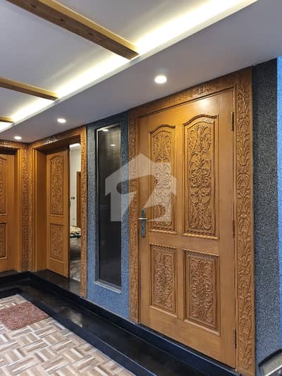 6 Mrla Lower Portion For Rent