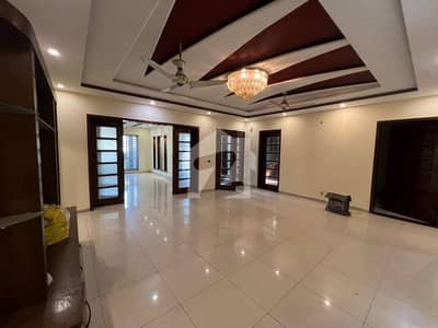 10 Marla House for sale in PIA society
