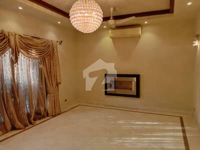 DHA phase 3 very Luxurious 1 kanal house DHA phase 3 very Luxurious 1 kanal house