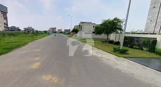 ڈی ایچ اے فیز 7 - بلاک ایس ڈی ایچ اے فیز 7,ڈی ایچ اے ڈیفینس,لاہور میں 1 کنال رہائشی پلاٹ 5.4 کروڑ میں برائے فروخت۔ ڈی ایچ اے فیز 7 - بلاک ایس ڈی ایچ اے فیز 7,ڈی ایچ اے ڈیفینس,لاہور میں 1 کنال رہائشی پلاٹ 5.4 کروڑ میں برائے فروخت۔