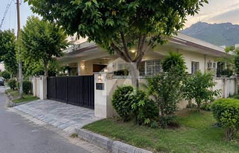 ایف ۔ 6/3 ایف ۔ 6,اسلام آباد میں 5 کمروں کا 1 کنال مکان 35.75 کروڑ میں برائے فروخت۔