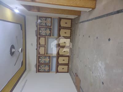 full House for rent i/10/4  size 5 marla